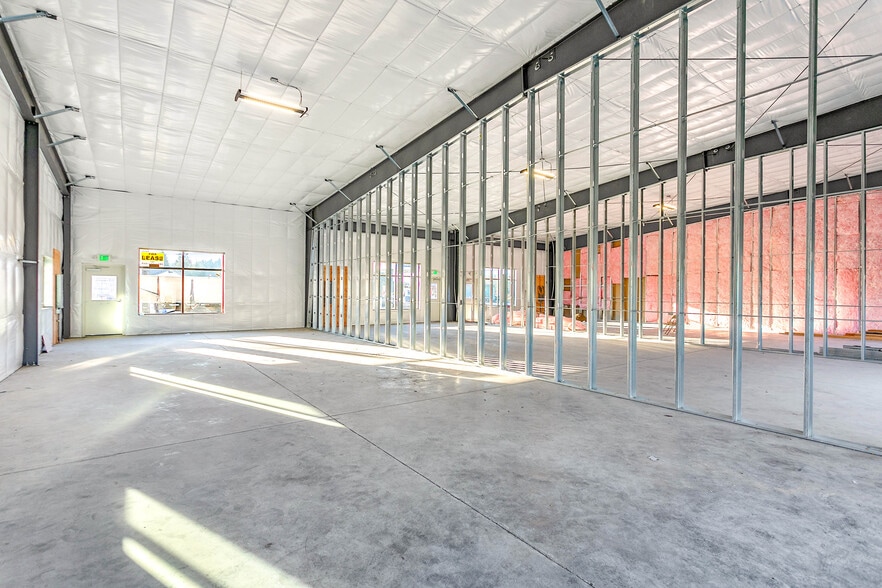 More Photos Of 6900 Hannegan Rd, Lynden Storefront For Lease