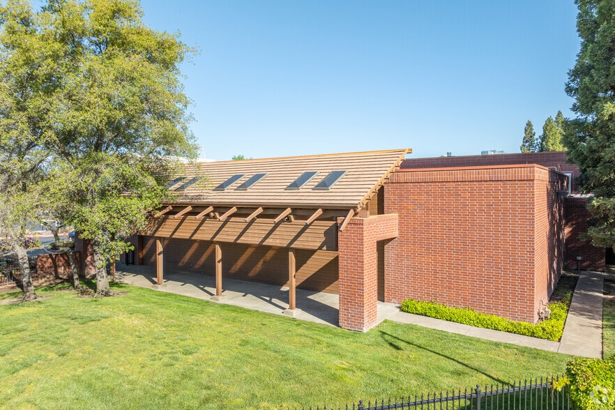 More Photos Of 2095-2180 Golden Centre Ln, Gold River Unknown For Lease