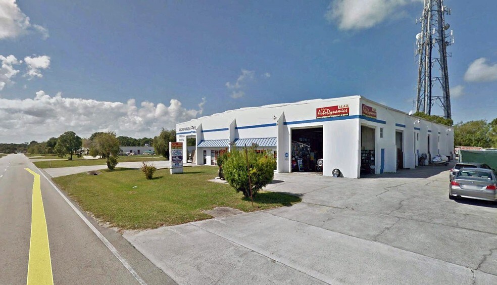 More Photos Of 1593 SE Village Green Dr, Port Saint Lucie Warehouse For Sale