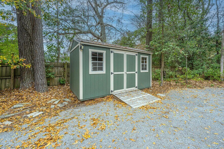 More Photos Of 141 Limehouse Dr, Summerville Daycare Center For Sale