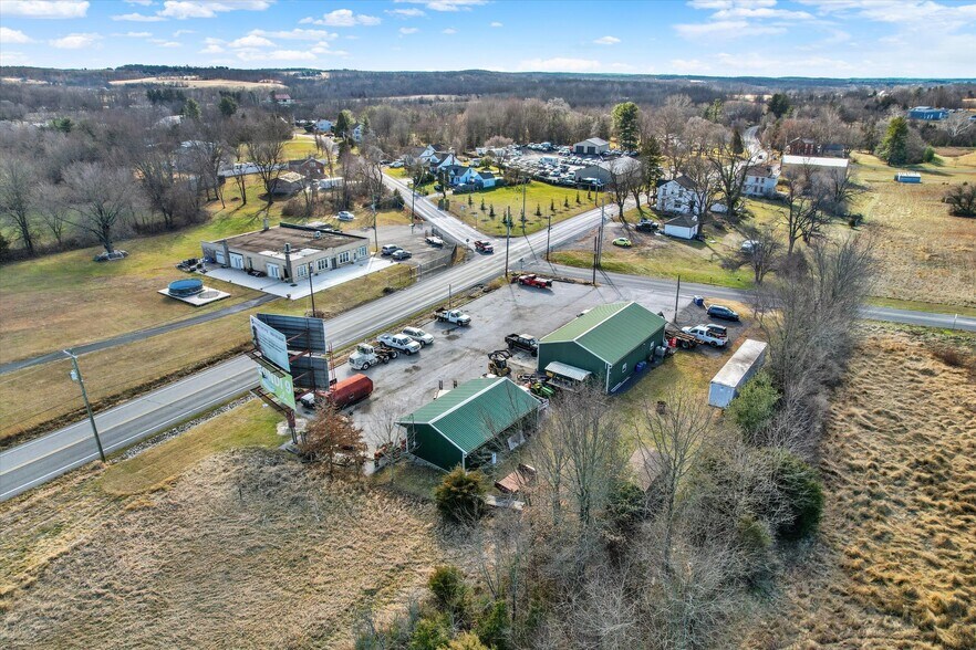 More Photos Of 276 Kingsdale Rd, Littlestown Auto Repair For Sale