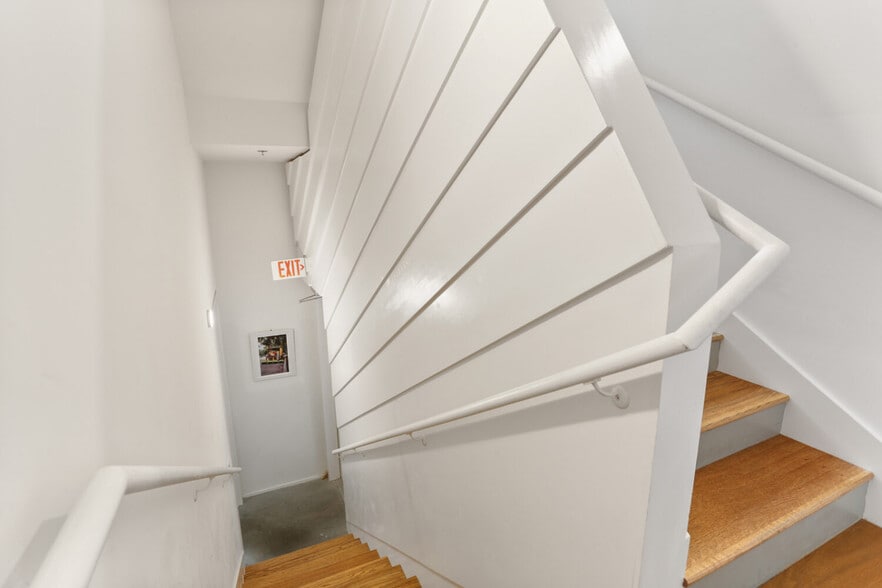 More Photos Of 1476 Magazine St, New Orleans Hotel For Sale