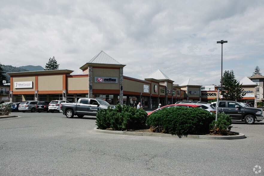 More Photos Of 5725 Vedder Rd, Chilliwack Freestanding For Sale