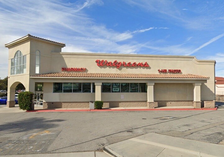 More Photos Of 2303 E Vineyard Ave, Oxnard General Retail For Sale