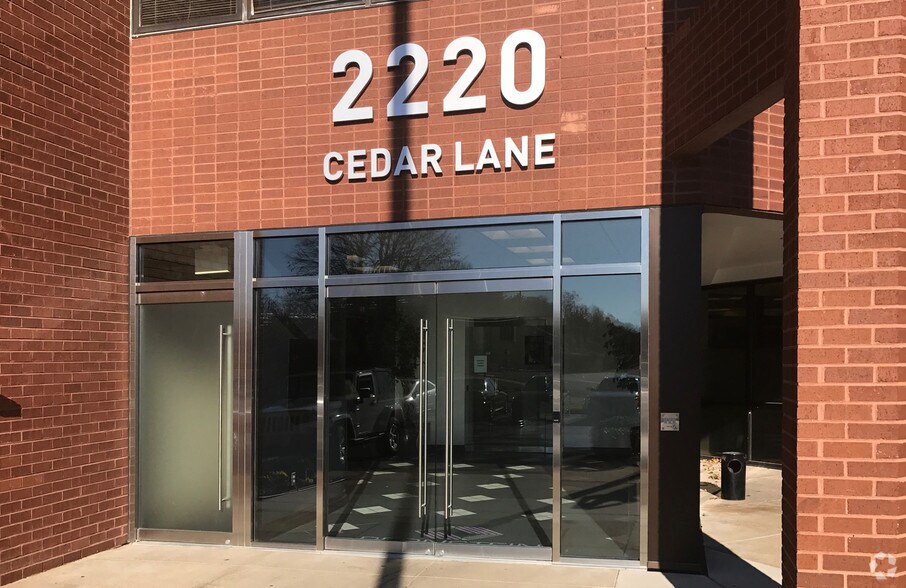 More Photos Of 2220 Cedar Ln, Vienna Office For Lease