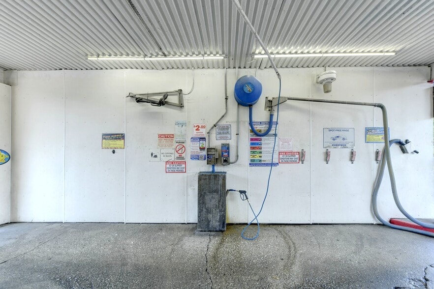 More Photos Of 2637 E 100th St, Chicago Carwash For Sale