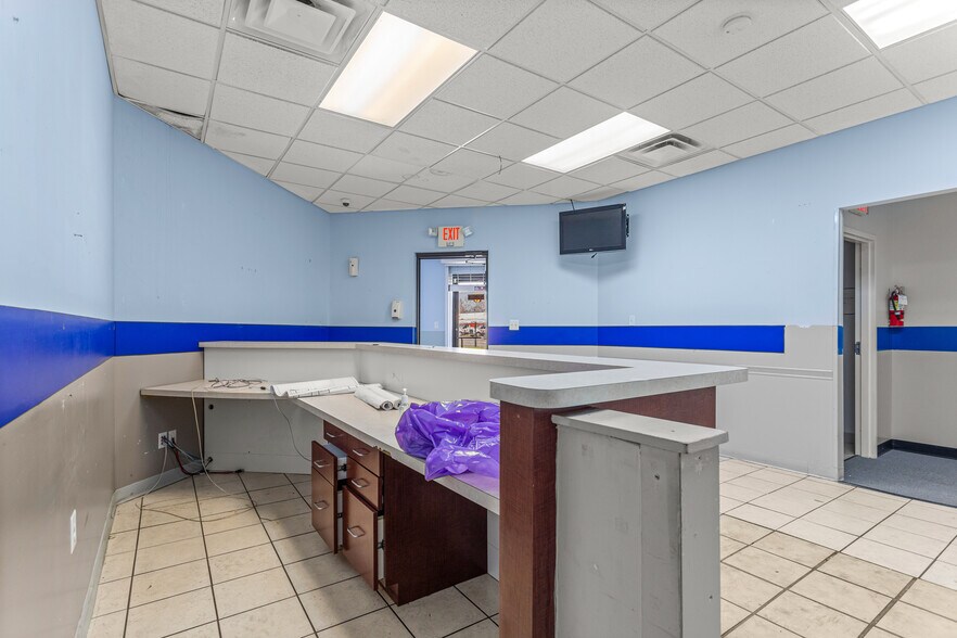 More Photos Of 18917 Joy Rd, Detroit Medical For Sale