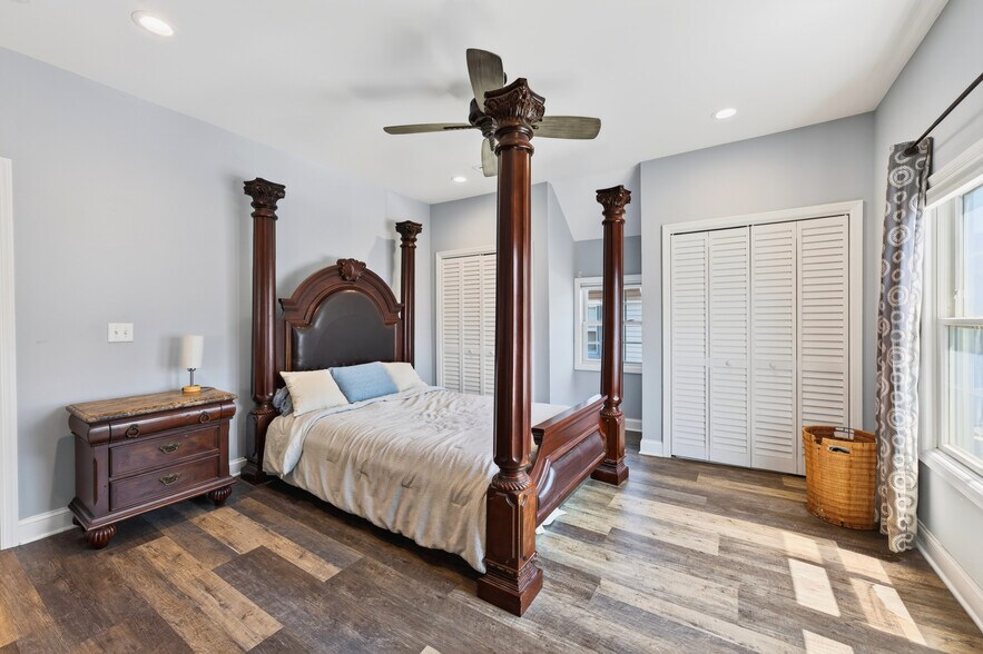 More Photos Of 528 Ridgeway Ave, South Amboy General Retail For Sale