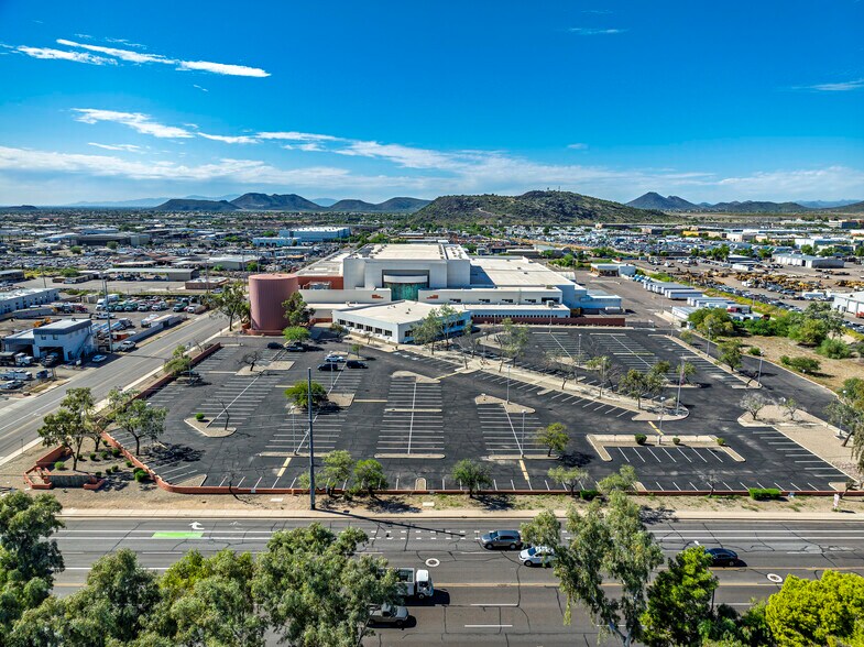 More Photos Of 22600 N 19th Ave, Phoenix Manufacturing For Sale