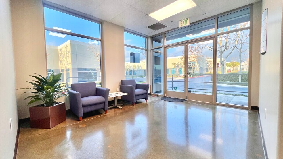More Photos Of 26240 Enterprise Ct, Lake Forest Office For Lease