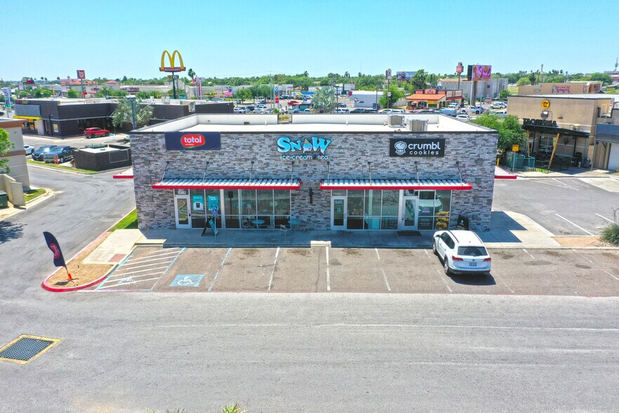 More Photos Of 7709 McPherson Rd, Laredo Freestanding For Sale