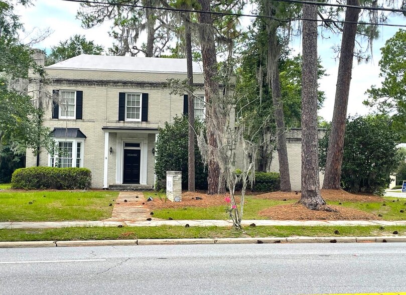 Primary Photo Of 1706 N Patterson St, Valdosta Office For Sale