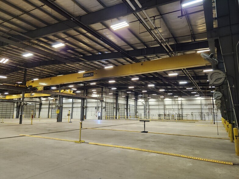 More Photos Of 10310 Fischer Rd, Von Ormy Manufacturing For Sale