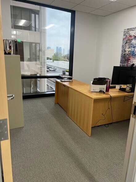 More Photos Of 10866 Wilshire Blvd, Los Angeles Office For Lease