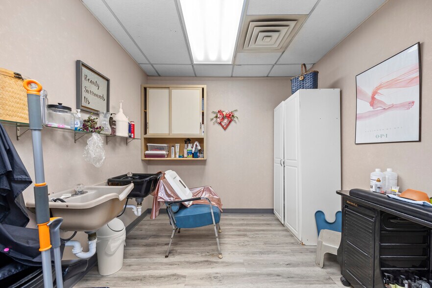 More Photos Of 1801 Croghan St, Fremont Storefront Retail Residential For Sale