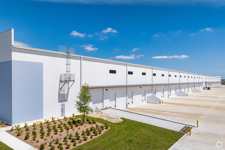 More Photos Of Sunlake Blvd & State Road 54, Lutz Unknown For Lease