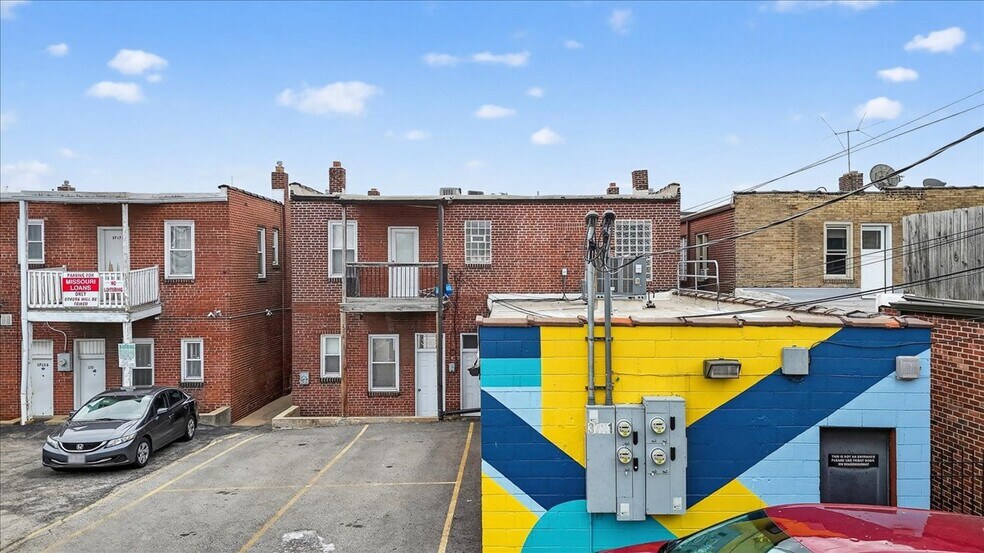 More Photos Of 3721 S Kingshighway Blvd, Saint Louis Office For Lease