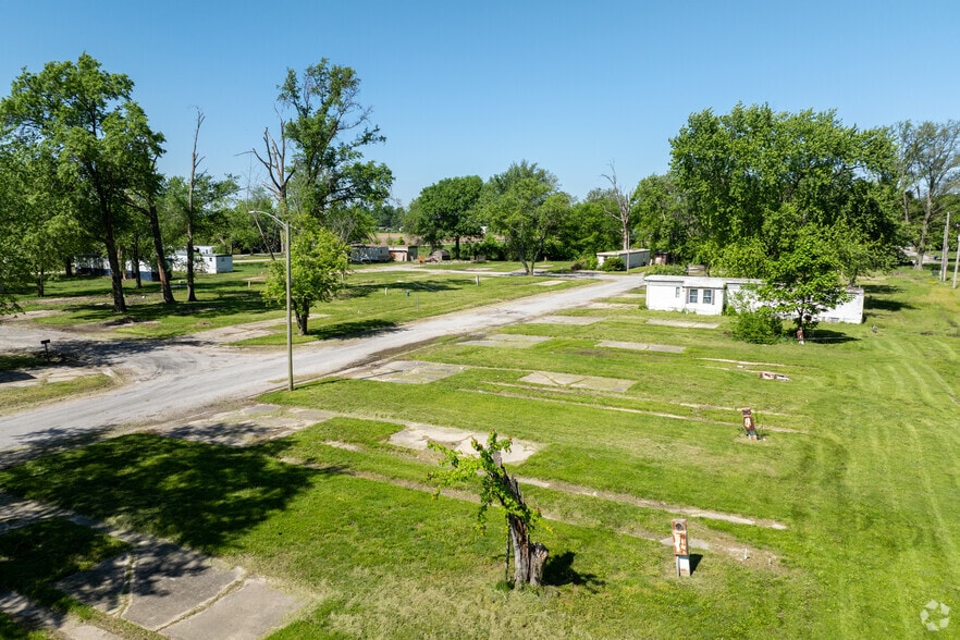More Photos Of 1350 S Brookside St, Centralia Trailer Camper Park For Sale