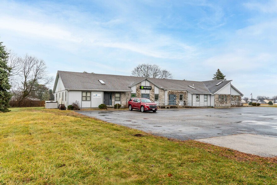 More Photos Of 1864-1870 Dayton Germantown Pike, Germantown Medical For Sale