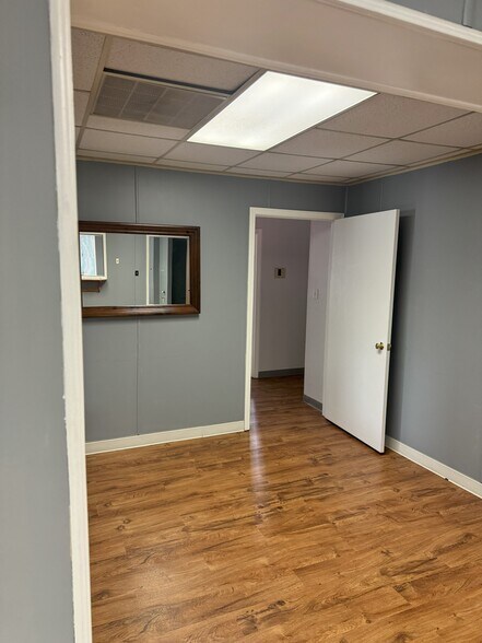 More Photos Of 153 Scenic Plaza Dr, West Union Healthcare For Lease