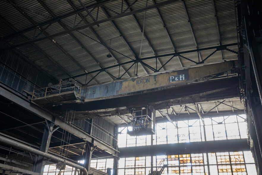 More Photos Of 2800 E Dunes Hwy, Gary Warehouse For Lease