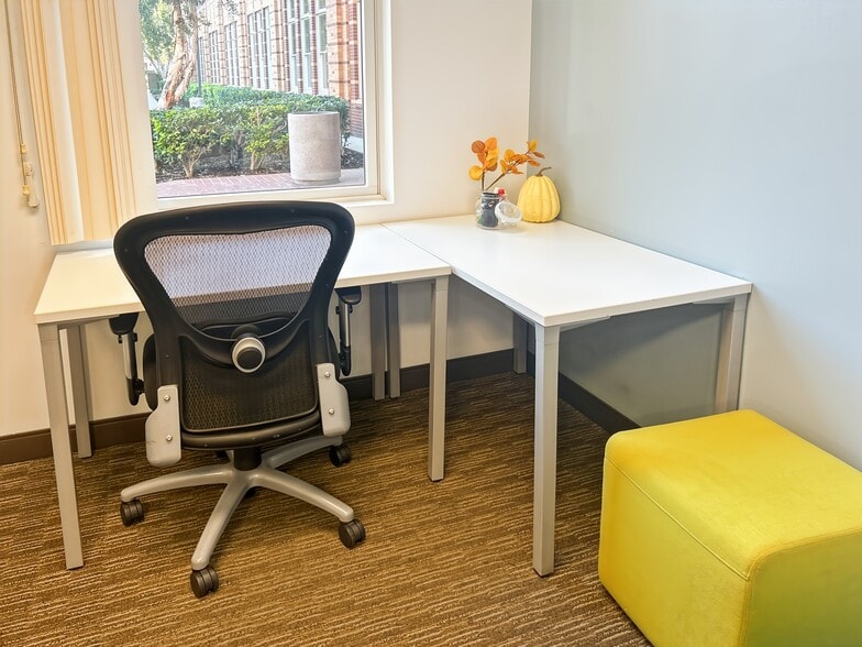 More Photos Of 999 Corporate Dr, Ladera Ranch Coworking Space