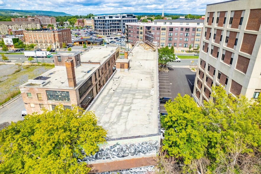 More Photos Of 180 Erie Blvd, Schenectady Office Residential For Sale