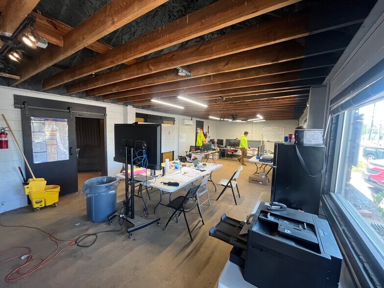 More Photos Of 2604 N Brevard St, Charlotte Office Residential For Sale