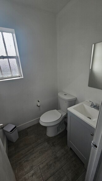 More Photos Of 2800-2818 NW 5th Ave, Miami Storefront For Lease