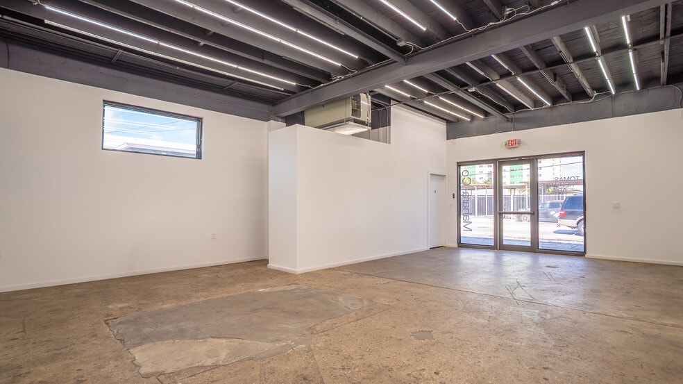 More Photos Of 230 NW 71st St, Miami Warehouse For Sale