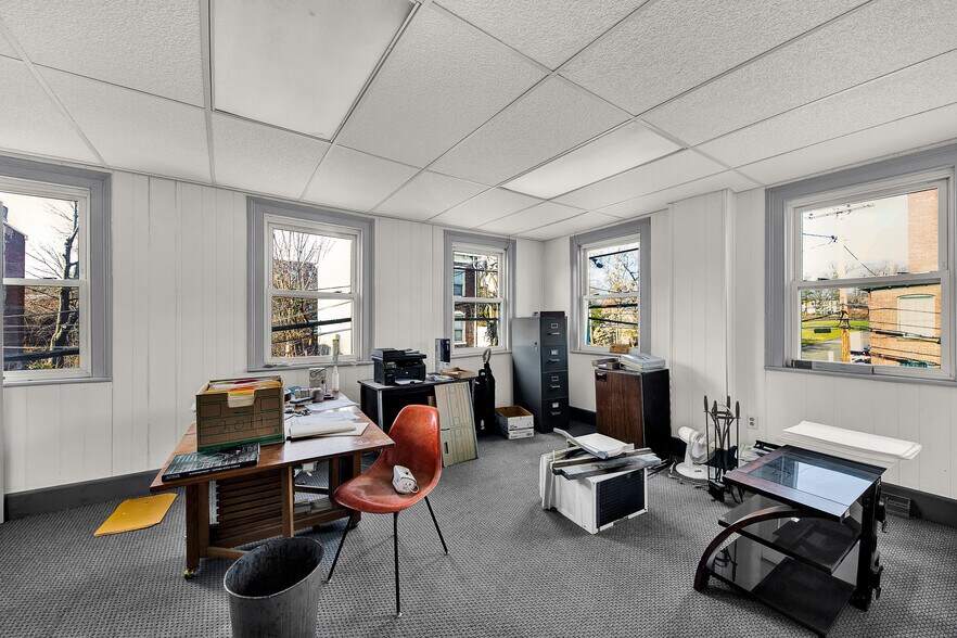 More Photos Of 24 Johnes St, Newburgh Light Manufacturing For Lease