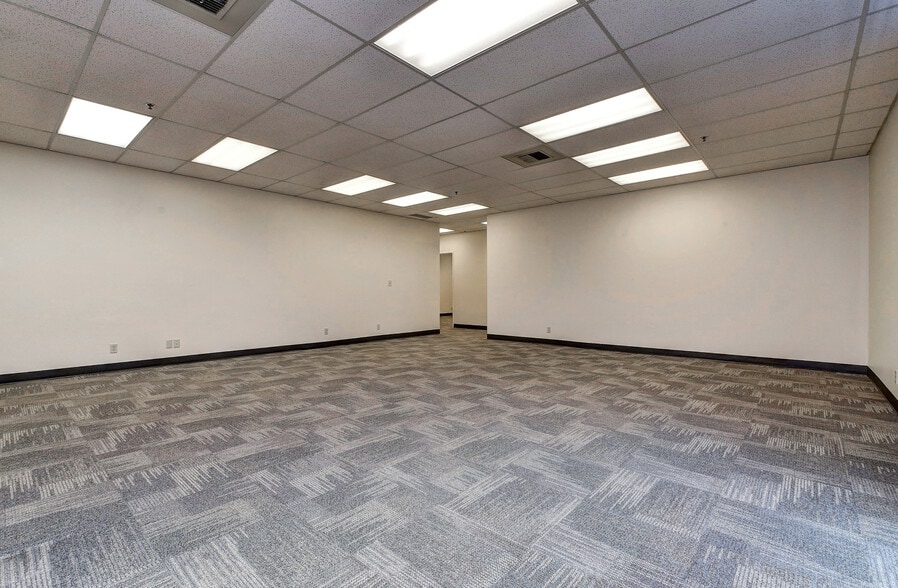 More Photos Of 3101 111th St SW, Everett Manufacturing For Lease