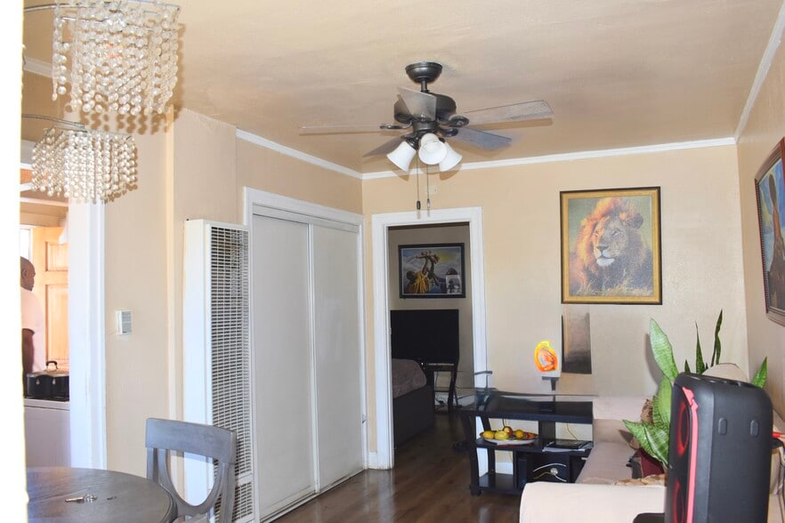 More Photos Of 1738 W 82nd St, Los Angeles Apartments For Sale