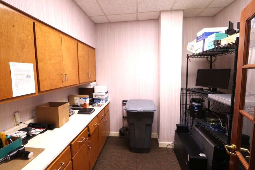 More Photos Of 238 Industrial Park Dr, Monticello Distribution For Sale