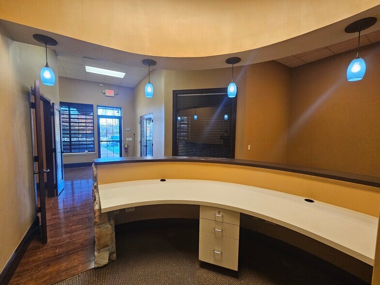 More Photos Of 401-415 Rt 539, Cream Ridge Storefront Retail Office For Lease