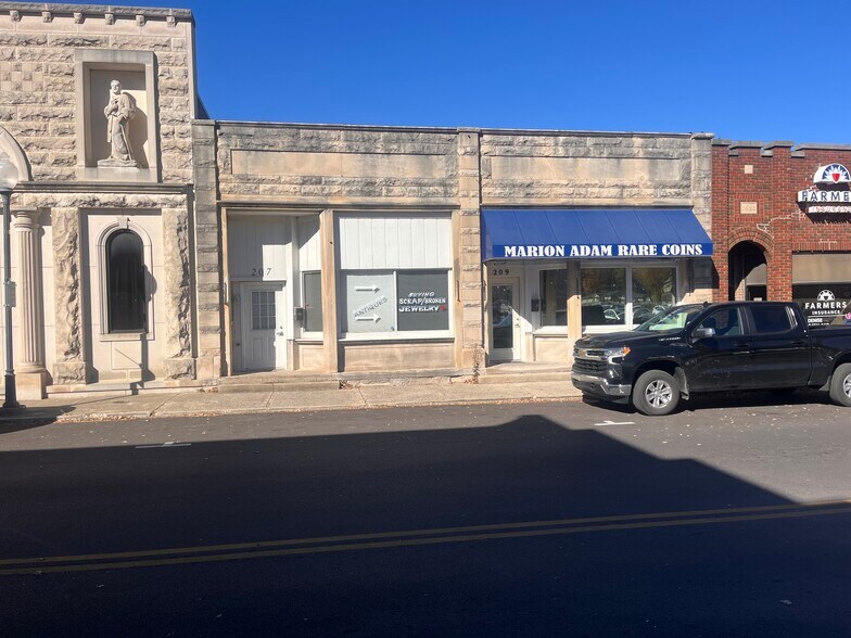 Primary Photo Of 207-209 N Sale St, Ellettsville Storefront For Sale