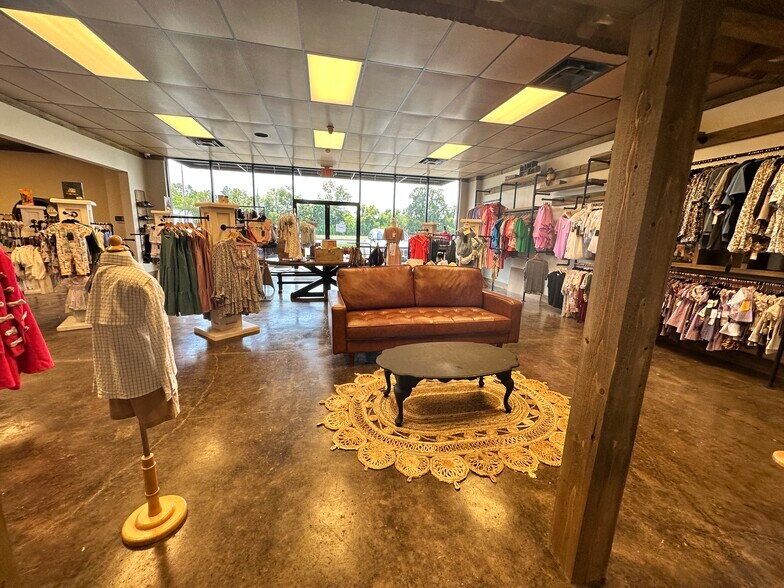 More Photos Of 36483 Old Perkins Rd, Prairieville Storefront Retail Office For Lease