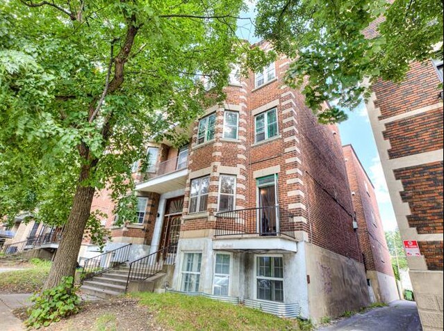 More Photos Of , Montréal Multifamily For Sale