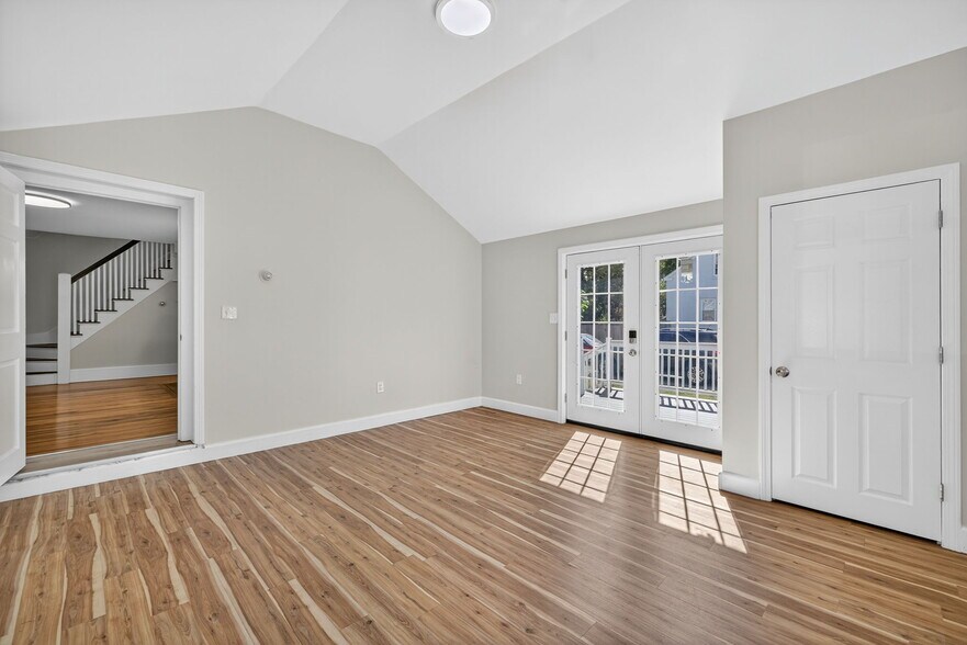 More Photos Of 18 Perry Ave, Nashua Apartments For Sale