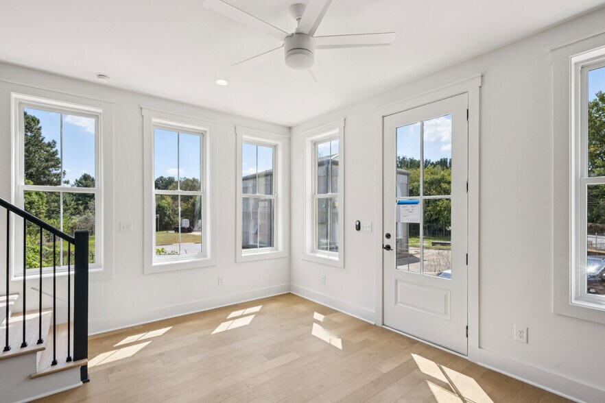 More Photos Of , Atlanta Multifamily For Sale