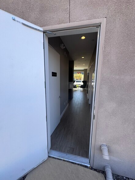 More Photos Of 7336 W Post Rd, Las Vegas Loft Creative Space For Lease