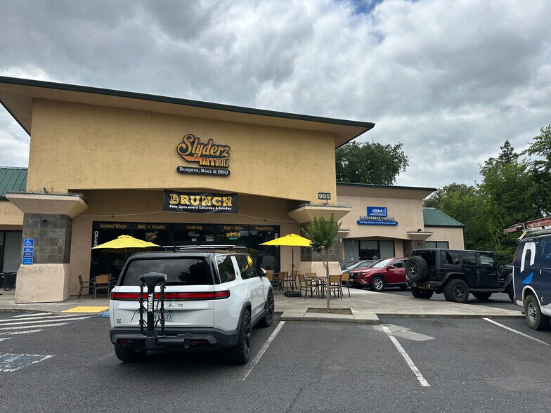 More Photos Of 995 Nord Ave, Chico General Retail For Lease
