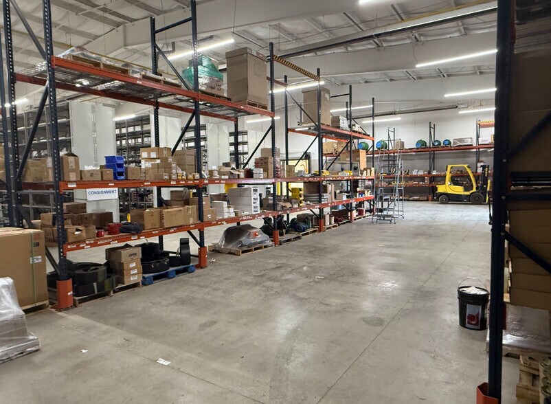 More Photos Of 2336 US-183, Cuero Warehouse For Sale