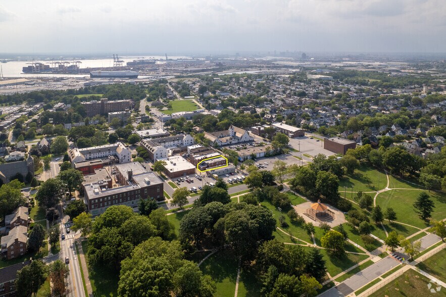 More Photos Of 13-15 Center Pl, Dundalk Storefront Retail Residential For Sale