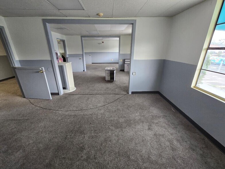 More Photos Of 3715 US Highway 19, New Port Richey Daycare Center For Sale