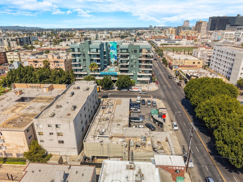 More Photos Of 3062-3074 W 8th St, Los Angeles General Retail For Sale