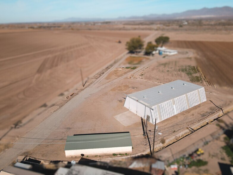 More Photos Of 104 E 2nd St, Safford Warehouse For Sale