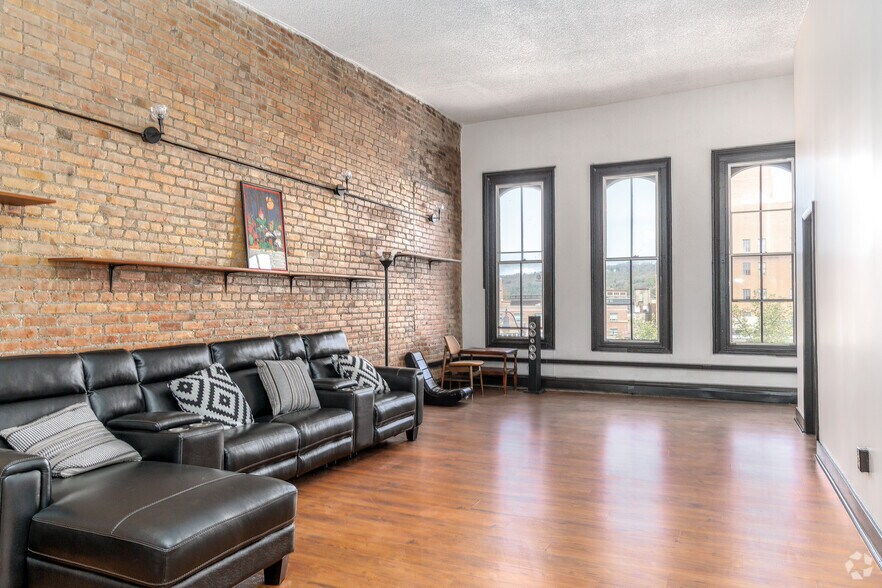More Photos Of 136 Court St, Binghamton Apartments For Sale