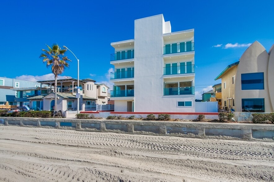 More Photos Of 3449 Ocean Front Walk, San Diego Apartments For Sale
