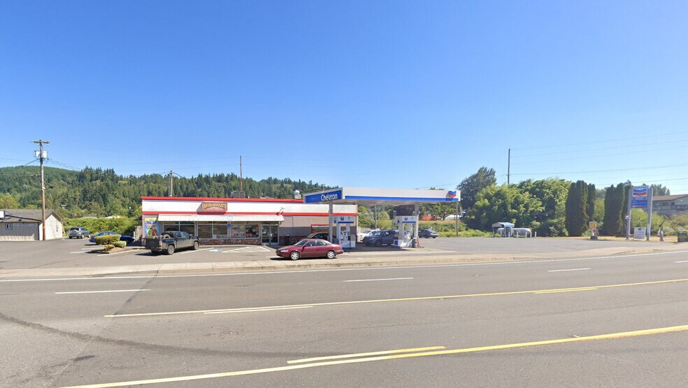 More Photos Of 260 E Columbia River Hwy, Clatskanie Service Station For Sale